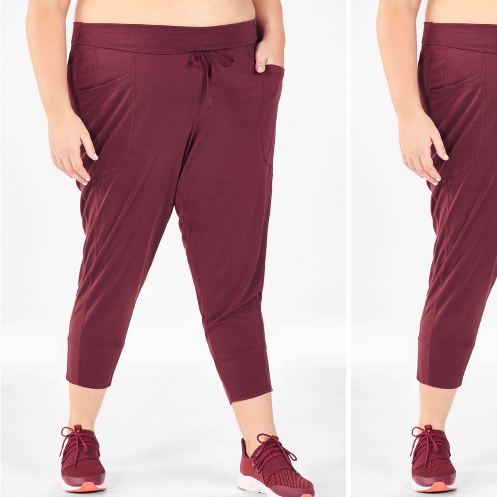 NWOT Fabletics 2x Sleek Knit Drawstring Jogger Lounge Pant Port Wine Burgundy